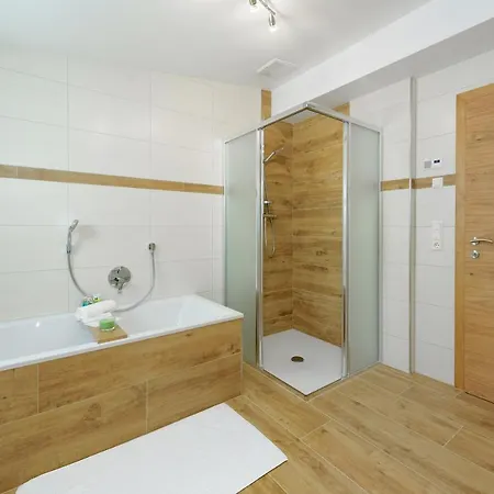 Mayrhofer - Eben Im Pongau